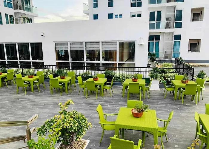 Mactan Newtown With Pool Access * Punta Engano (Mactan)
